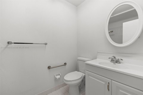 Copropriété à vendre à Miami, Floride: 1 chambre, 89.19 m2 № 1698552 - photo 25
