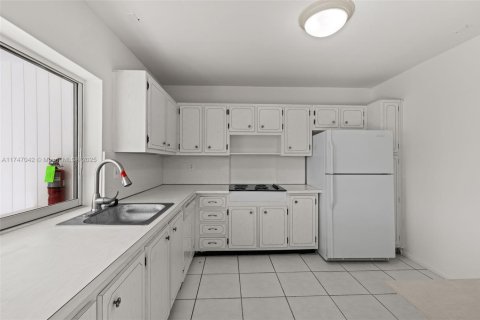 Copropriété à vendre à Miami, Floride: 1 chambre, 89.19 m2 № 1698552 - photo 9