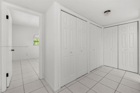 Copropriété à vendre à Miami, Floride: 1 chambre, 89.19 m2 № 1698552 - photo 23