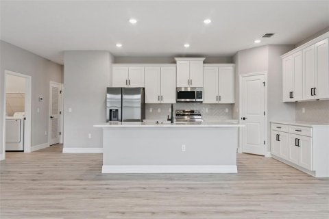 Casa en venta en Ocala, Florida, 4 dormitorios, 184.88 m2 № 2291083 - foto 3