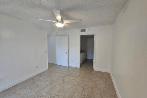 Copropriété à louer à Hollywood, Floride: 3 chambres, 100.71 m2 № 2275853 - photo 14