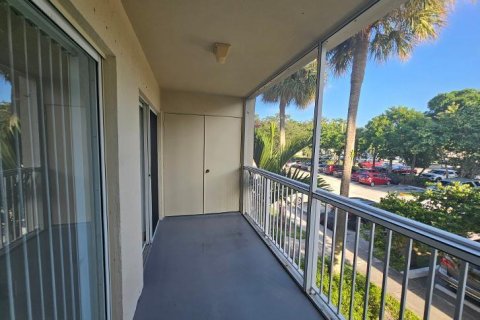 Copropriété à louer à Hollywood, Floride: 3 chambres, 100.71 m2 № 2275853 - photo 18
