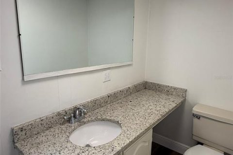 Condominio en venta en Clermont, Florida, 2 dormitorios, 66.89 m2 № 1777272 - foto 9