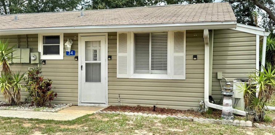 Condominio en Clermont, Florida, 2 dormitorios  № 1777272