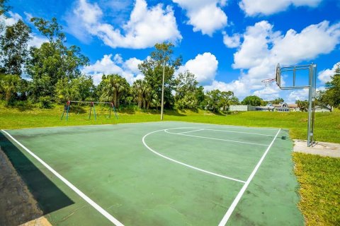 Condominio en venta en Clermont, Florida, 2 dormitorios, 66.89 m2 № 1777272 - foto 18