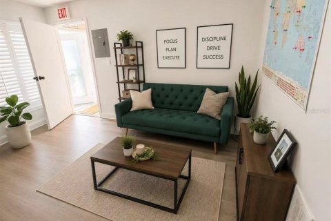Immobilier commercial à louer à Orlando, Floride: 74.32 m2 № 2314292 - photo 7