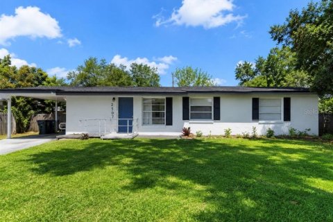 House in Lakeland, Florida 4 bedrooms, 116.69 sq.m. № 2363317
