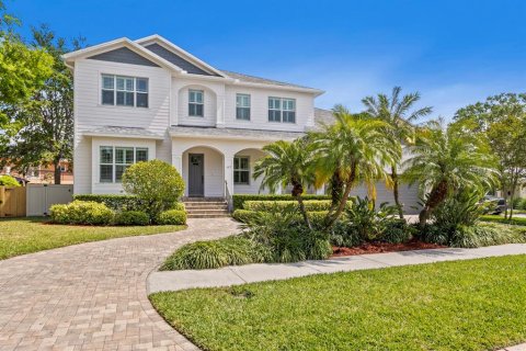 Casa en venta en Tampa, Florida, 5 dormitorios, 369.57 m2 № 1598350 - foto 2