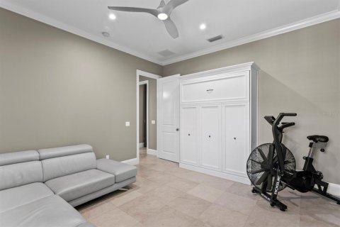 Casa en venta en Tampa, Florida, 5 dormitorios, 369.57 m2 № 1598350 - foto 24