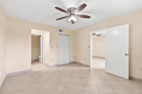 Copropriété à vendre à Sunrise, Floride: 2 chambres, 91.6 m2 № 2191873 - photo 25
