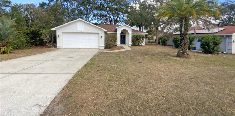 Casa en Spring Hill, Florida 3 dormitorios, 141.58 m2 № 1665814