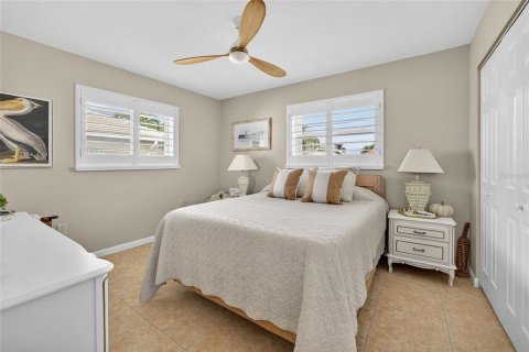 House in Punta Gorda, Florida 3 bedrooms, 155.98 sq.m. № 1903130 - photo 20