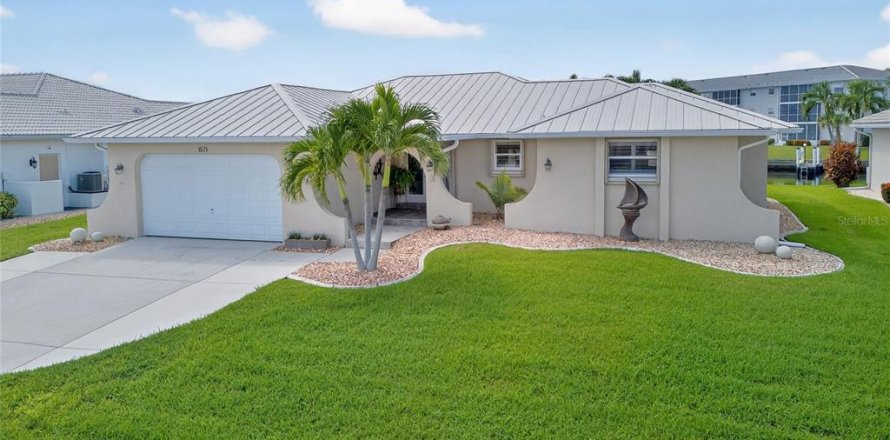 House in Punta Gorda, Florida 3 bedrooms, 155.98 sq.m. № 1903130