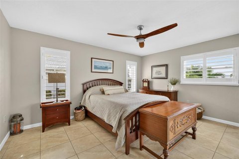 House in Punta Gorda, Florida 3 bedrooms, 155.98 sq.m. № 1903130 - photo 14