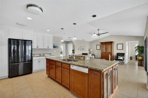 House in Punta Gorda, Florida 3 bedrooms, 155.98 sq.m. № 1903130 - photo 13