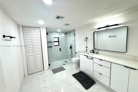 Купить виллу или дом в Норт-Майами, Флорида 4 спальни, 224.82м2, № 2027011 - фото 14