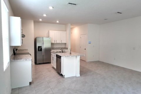 Touwnhouse à louer à Davenport, Floride: 3 chambres, 168.15 m2 № 2401092 - photo 3