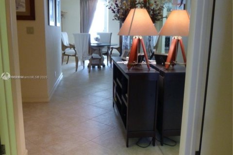 Copropriété à louer à Fort Lauderdale, Floride: 1 chambre, 134.71 m2 № 2015517 - photo 4