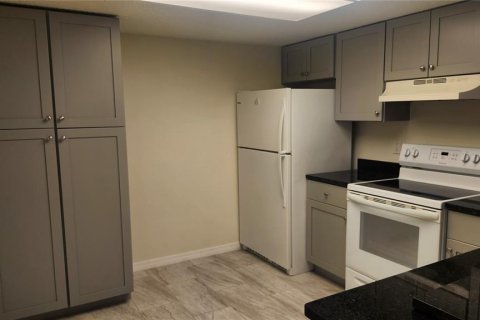 Apartment in Spring Hill, Florida 2 bedrooms, 89.19 sq.m. № 2156578 - photo 7