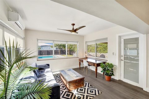 Casa en venta en Hollywood, Florida, 2 dormitorios, 113.34 m2 № 1941483 - foto 19