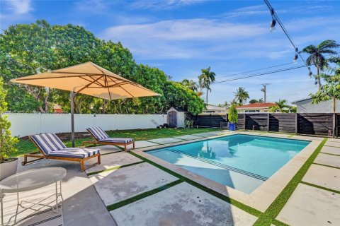 Casa en venta en Hollywood, Florida, 2 dormitorios, 113.34 m2 № 1941483 - foto 30