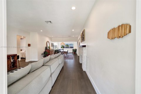 Casa en venta en Hollywood, Florida, 2 dormitorios, 113.34 m2 № 1941483 - foto 6