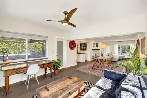 Casa en venta en Hollywood, Florida, 2 dormitorios, 113.34 m2 № 1941483 - foto 20