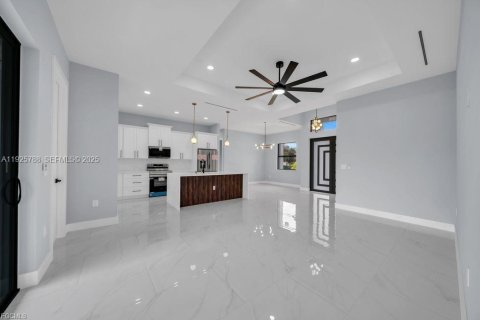 Casa en venta en Lehigh Acres, Florida, 4 dormitorios, 155.24 m2 № 1984292 - foto 20