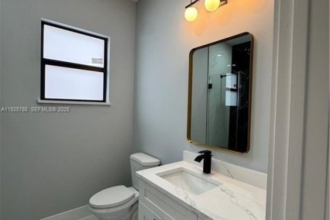 Casa en venta en Lehigh Acres, Florida, 4 dormitorios, 155.24 m2 № 1984292 - foto 14