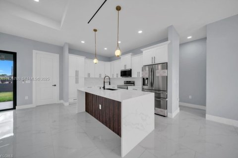 Casa en venta en Lehigh Acres, Florida, 4 dormitorios, 155.24 m2 № 1984292 - foto 29