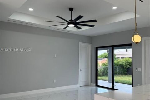 Casa en venta en Lehigh Acres, Florida, 4 dormitorios, 155.24 m2 № 1984292 - foto 9