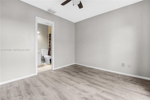Touwnhouse à vendre à Pembroke Pines, Floride: 2 chambres, 101.08 m2 № 2040751 - photo 24