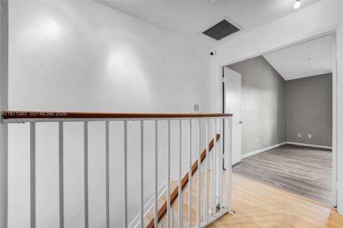 Touwnhouse à vendre à Pembroke Pines, Floride: 2 chambres, 101.08 m2 № 2040751 - photo 17