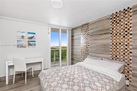 Condominio en venta en Sunny Isles Beach, Florida, 2 dormitorios, 126.16 m2 № 1986196 - foto 27