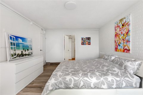 Condominio en venta en Sunny Isles Beach, Florida, 2 dormitorios, 126.16 m2 № 1986196 - foto 18