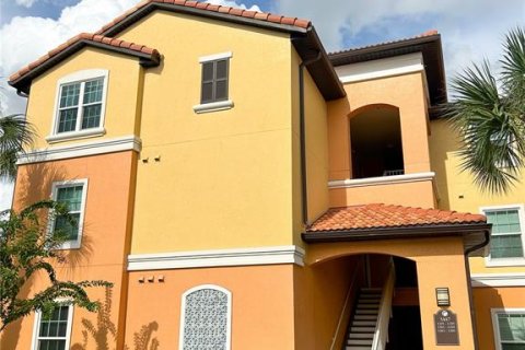 Condominio en alquiler en Orlando, Florida, 2 dormitorios, 96.9 m2 № 1884760 - foto 1