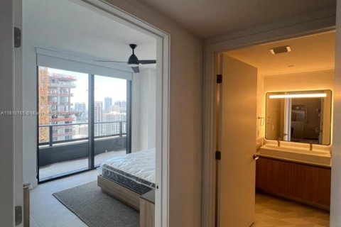 Condo in Miami, Florida, 2 bedrooms № 2194084 - photo 10