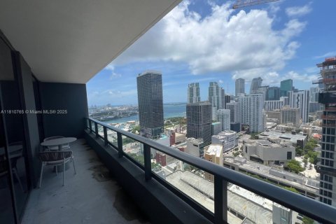 Condo in Miami, Florida, 2 bedrooms № 2194084 - photo 27