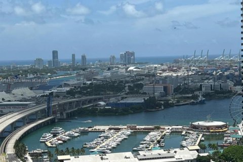 Condo in Miami, Florida, 2 bedrooms № 2194084 - photo 29