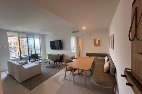 Condo in Miami, Florida, 2 bedrooms № 2194084 - photo 6