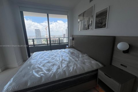 Condo in Miami, Florida, 2 bedrooms № 2194084 - photo 15