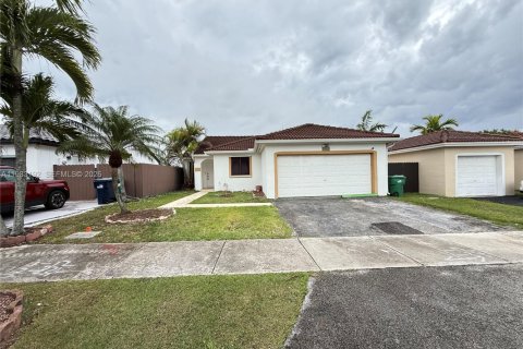 Casa en Miami, Florida 4 dormitorios, 106.74 m2 № 2049138