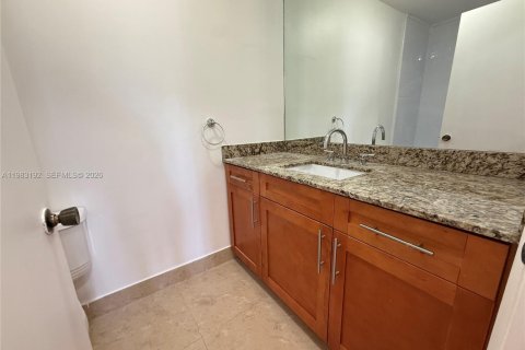 Casa en alquiler en Miami, Florida, 4 dormitorios, 106.74 m2 № 2049138 - foto 9