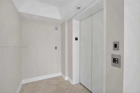 Condominio en alquiler en Sunny Isles Beach, Florida, 3 dormitorios, 205.31 m2 № 2053324 - foto 30
