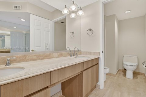 Condominio en alquiler en Sunny Isles Beach, Florida, 3 dormitorios, 205.31 m2 № 2053324 - foto 16