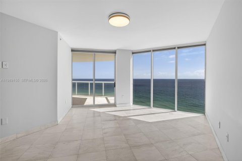 Condominio en alquiler en Sunny Isles Beach, Florida, 3 dormitorios, 205.31 m2 № 2053324 - foto 11