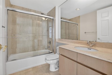 Condominio en alquiler en Sunny Isles Beach, Florida, 3 dormitorios, 205.31 m2 № 2053324 - foto 21