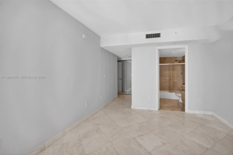 Condominio en alquiler en Sunny Isles Beach, Florida, 3 dormitorios, 205.31 m2 № 2053324 - foto 20
