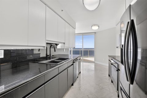 Condominio en alquiler en Sunny Isles Beach, Florida, 3 dormitorios, 205.31 m2 № 2053324 - foto 7
