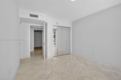 Condominio en alquiler en Sunny Isles Beach, Florida, 3 dormitorios, 205.31 m2 № 2053324 - foto 22